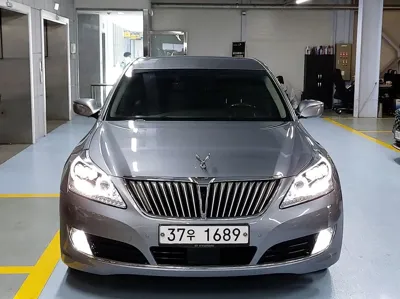 Hyundai Equus