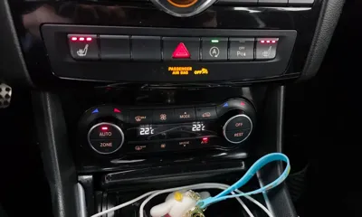 Infiniti Q30