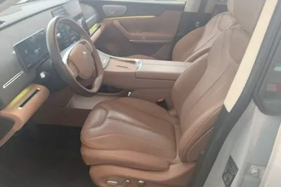 Leapmotor C11