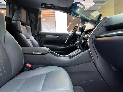 Lexus LM