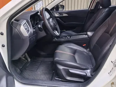 Mazda 3 Axela