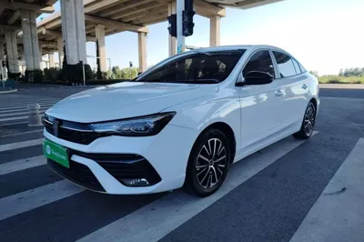 Roewe i5