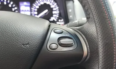 Infiniti Q70
