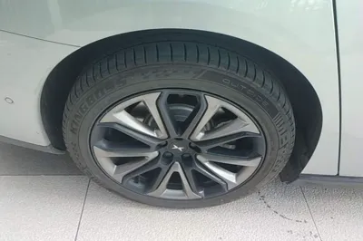 Xpeng P7