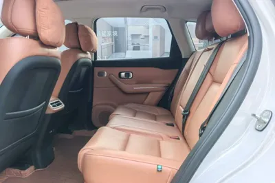 Leapmotor C10
