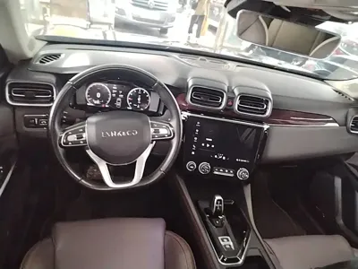 Lynk & Co 02