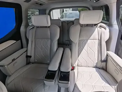 Volvo EM90