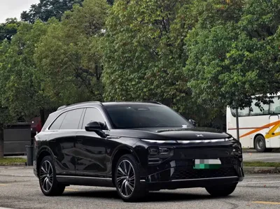 Xpeng G9