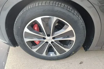 Hima Luxeed R7