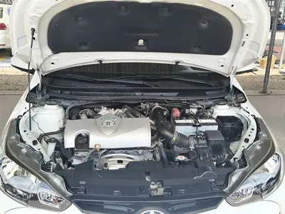 Toyota Yaris L