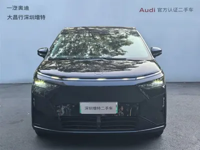 Xpeng X9