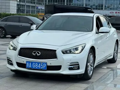 Infiniti Q50L