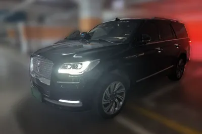 Lincoln Navigator