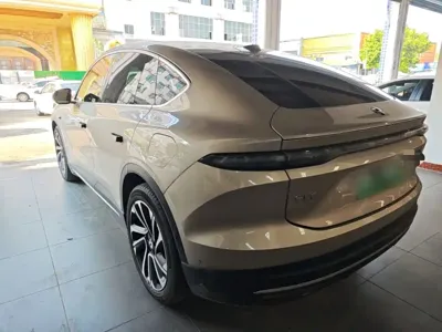 Nio EC6