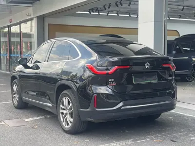 Nio EC6