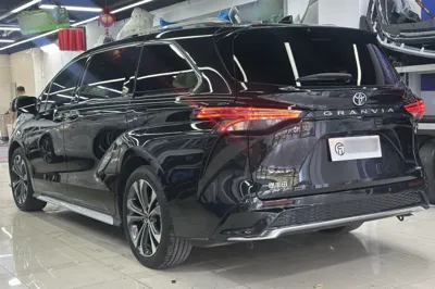 Toyota Granvia