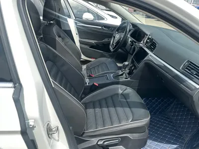 Volkswagen Lamando