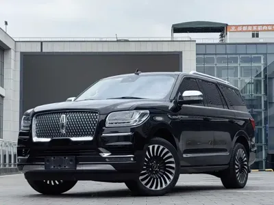 Lincoln Navigator