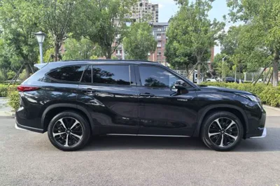 Toyota Crown Kluger
