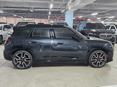MINI Aceman