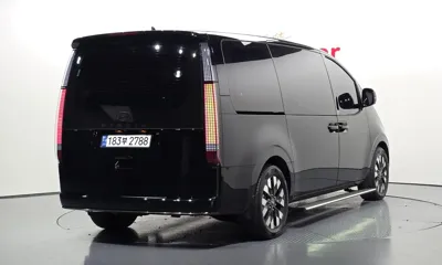 Hyundai Staria
