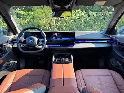 BMW i5