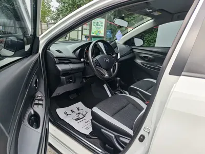 Toyota Yaris L