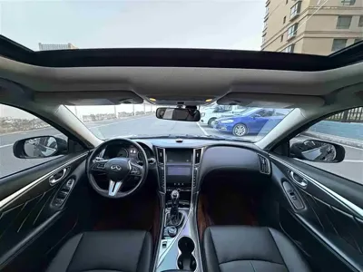 Infiniti Q50L
