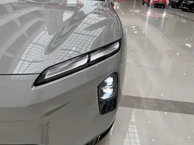 Nio ET5T