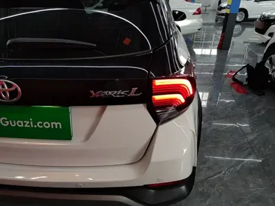 Toyota Yaris L