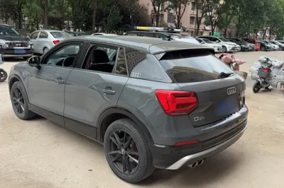 Audi Q2L