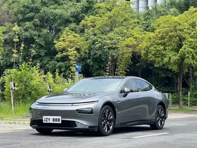 Xpeng P7