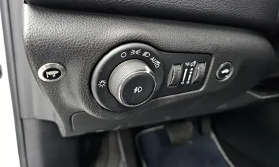 Chrysler 200