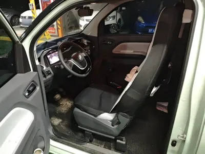 Wuling MINIEV