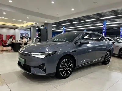 Xpeng P5