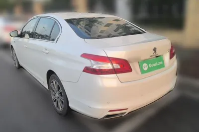 Peugeot 408