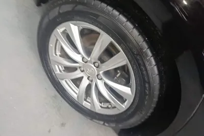 Infiniti Q70