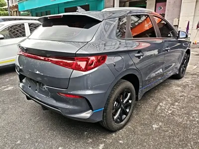 BYD e2