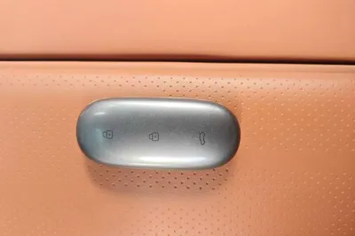 Li Auto L8
