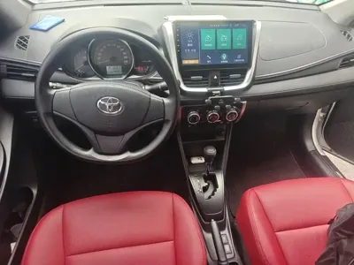 Toyota Yaris L