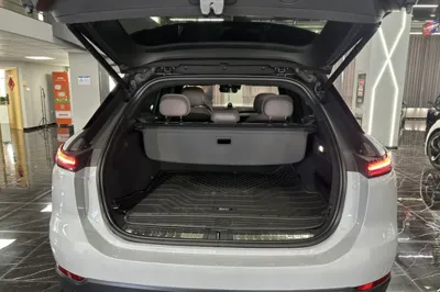 Nio ES7