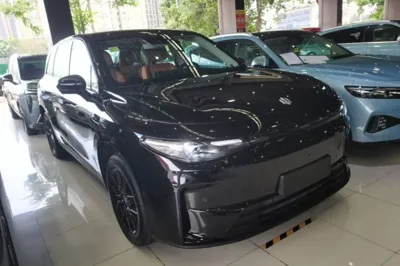 Leapmotor C10