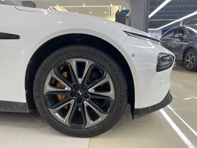 Xpeng P7
