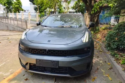 Lynk & Co 05