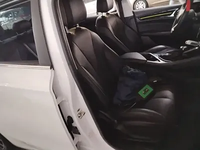 Roewe i5
