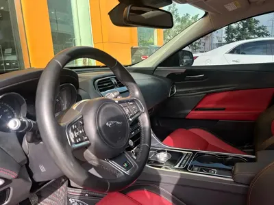 Jaguar XE