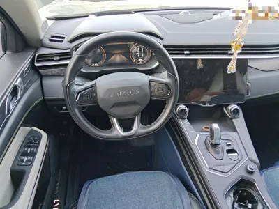 Lynk & Co 05