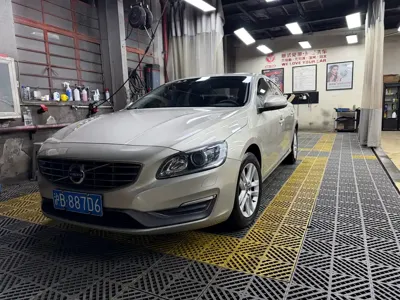 Volvo S60