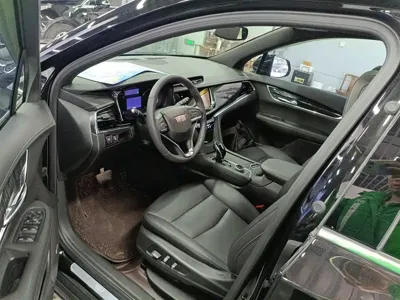 Cadillac XT6