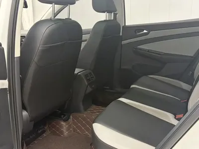 Jetta VS7